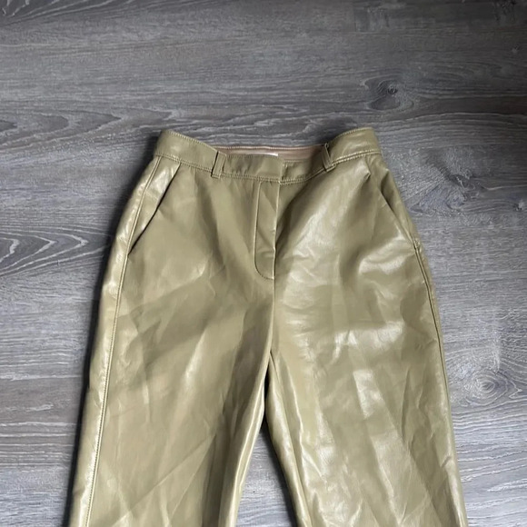 Aritzia Babaton Command Cropped Pant taupe beige - Picture 5 of 16